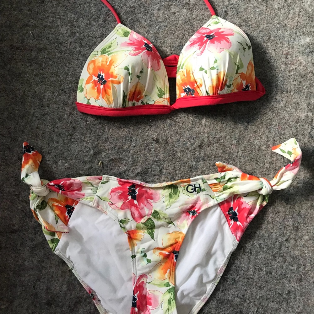 Bathing suit top and bottom